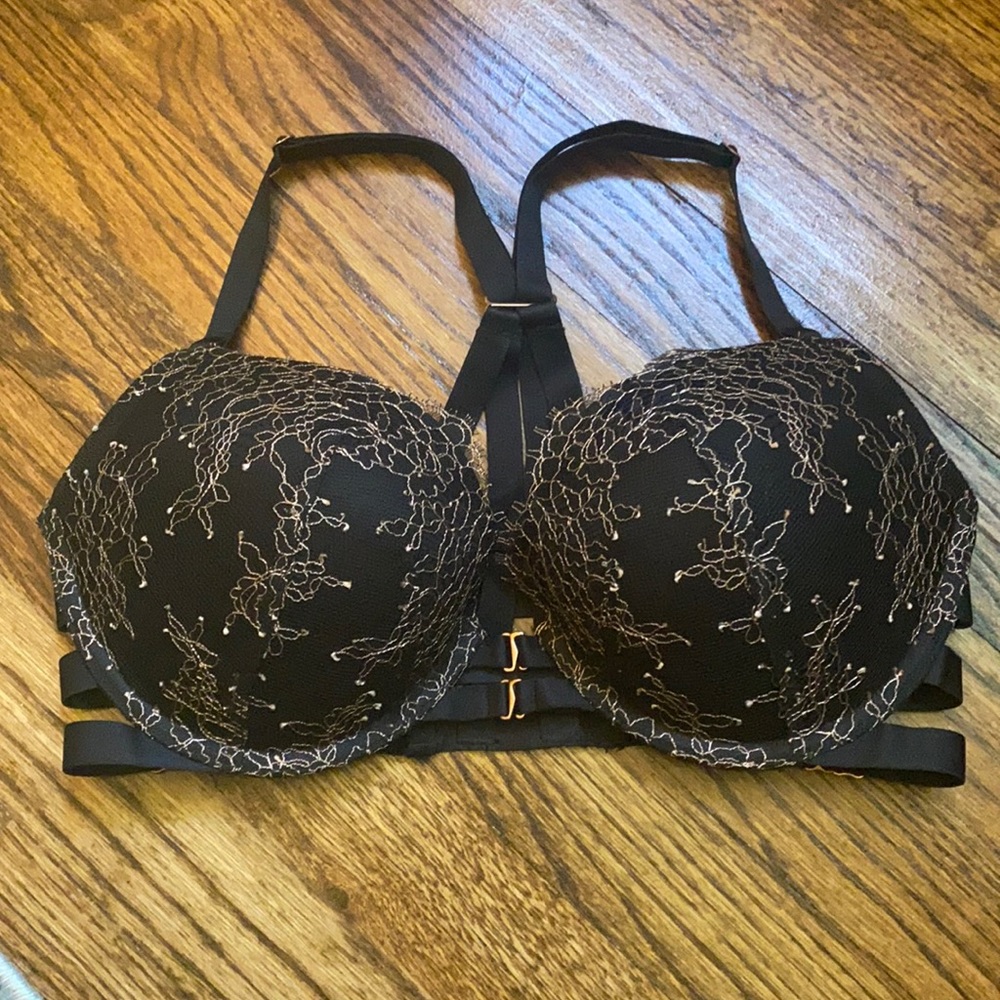 NWOT Victorias Secret Very Sexy Push Up